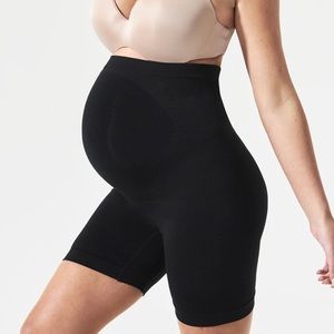 BLANQI Shorts Maternity Shorts